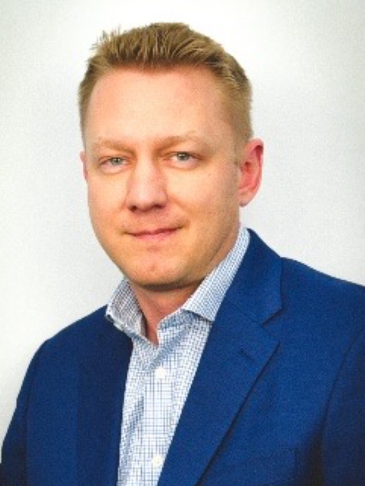 Adam Straub